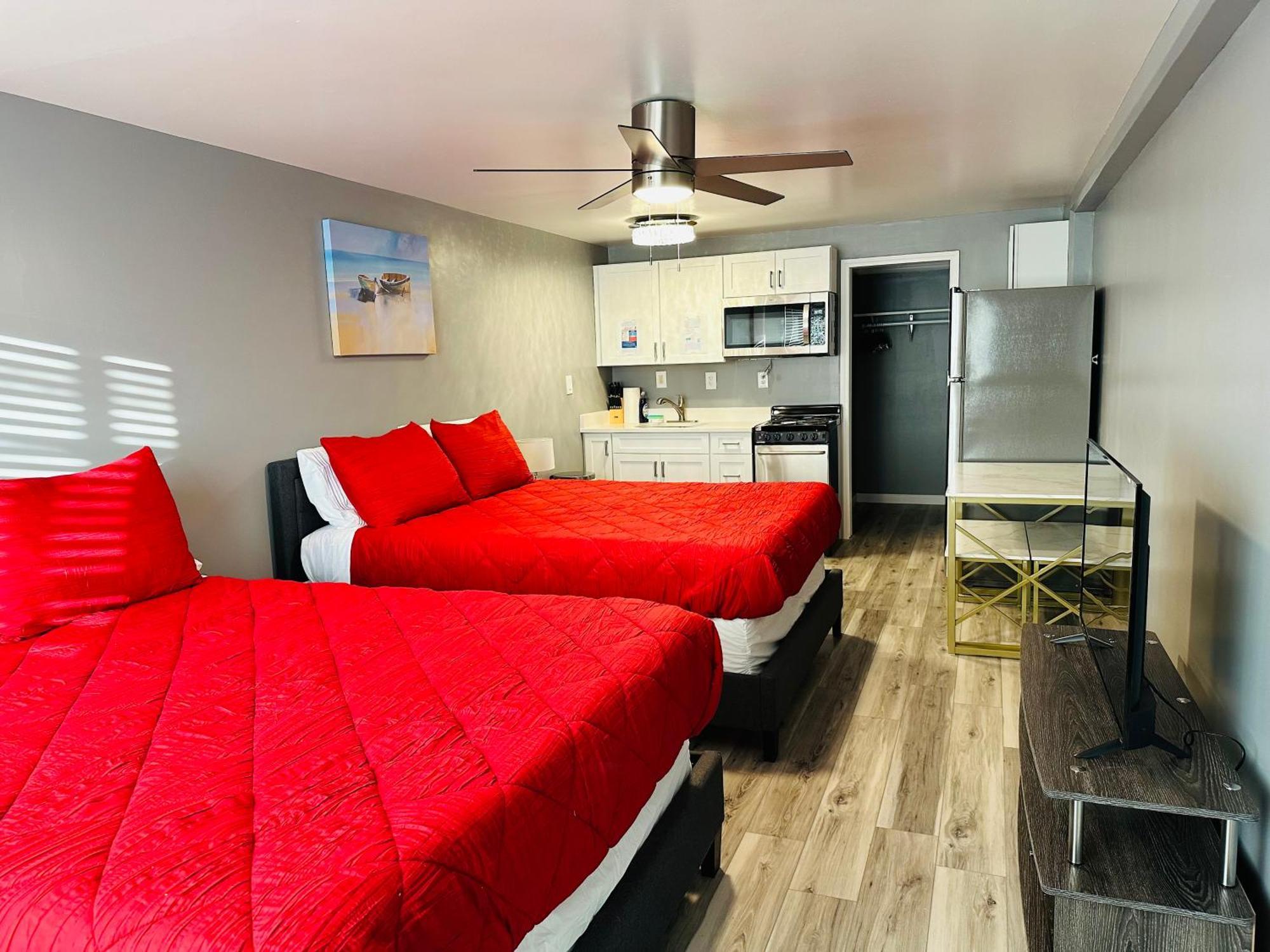 Apartment At Fontainebleau Terrace *